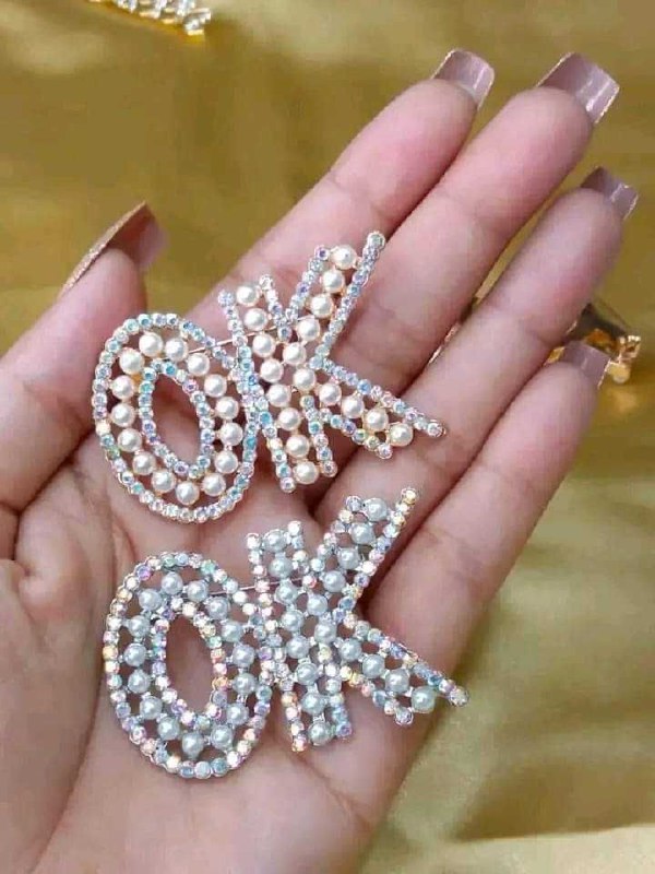 Brooch _ 007