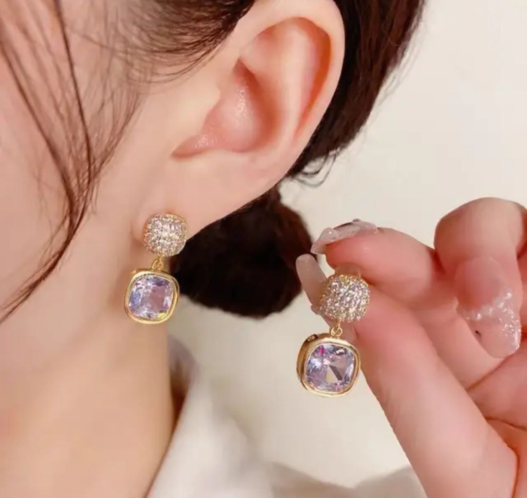 Ear Ring _ 001