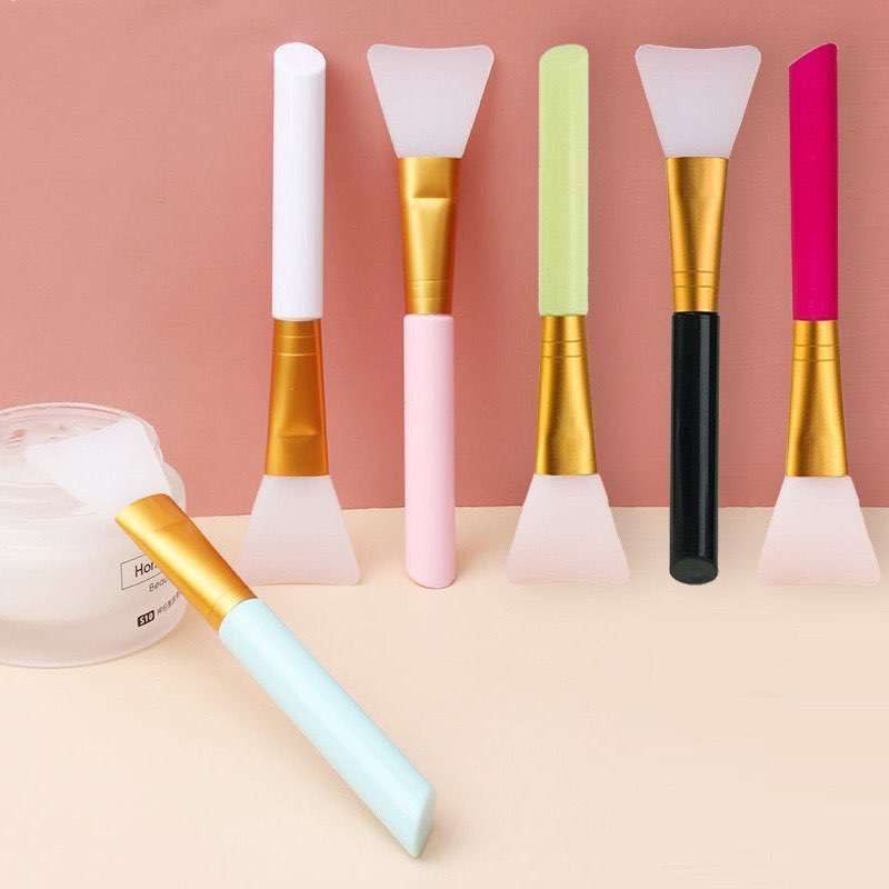 Mask Applicator