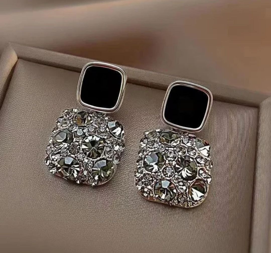 Ear Ring _ 009